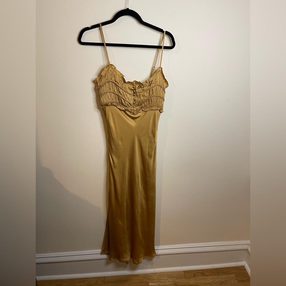 NWT ASTR The Label Zola Smocked Midi Dress in Antique Gold